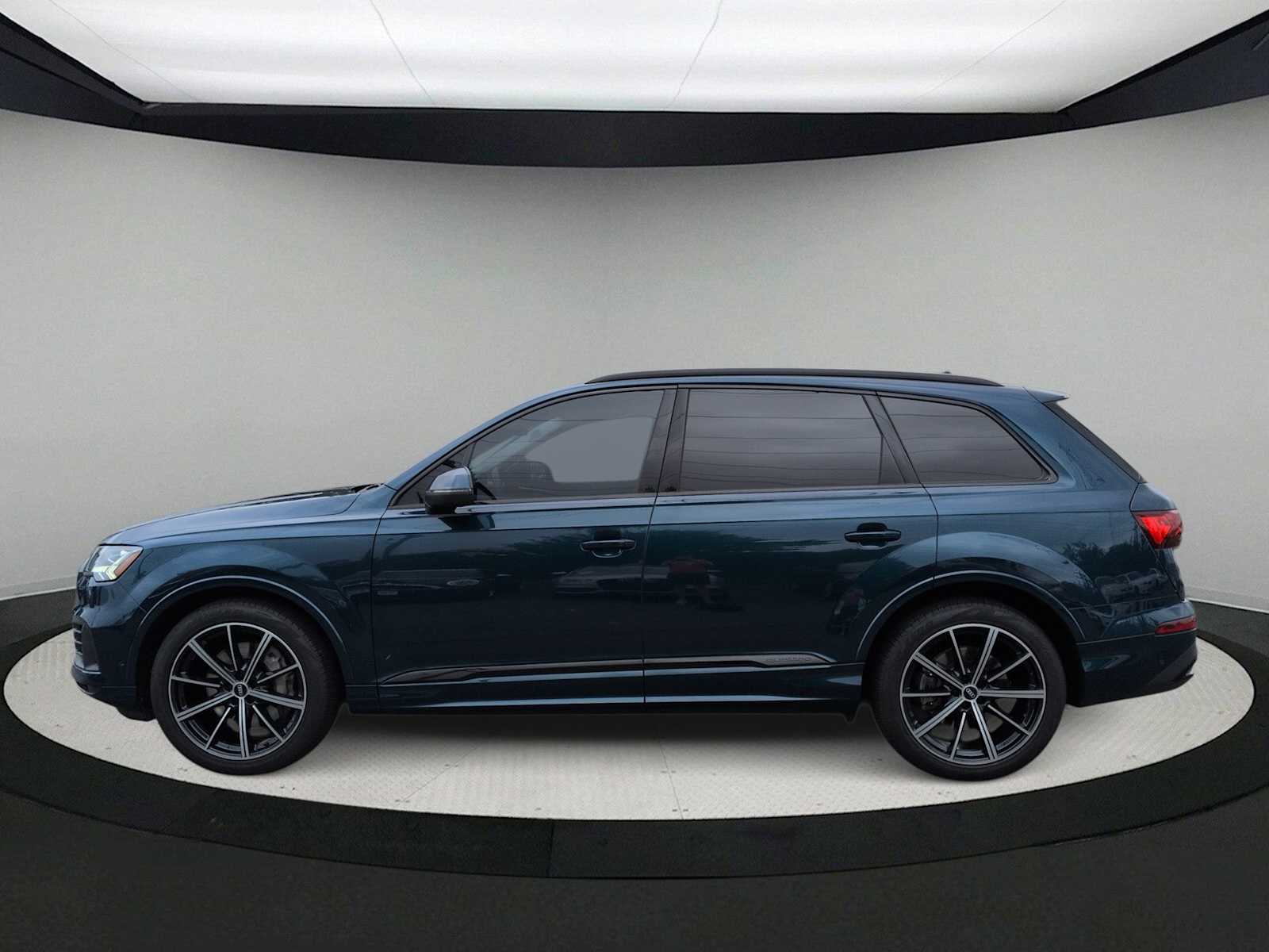 Thumbnail: 2022 Audi Q7 - 4