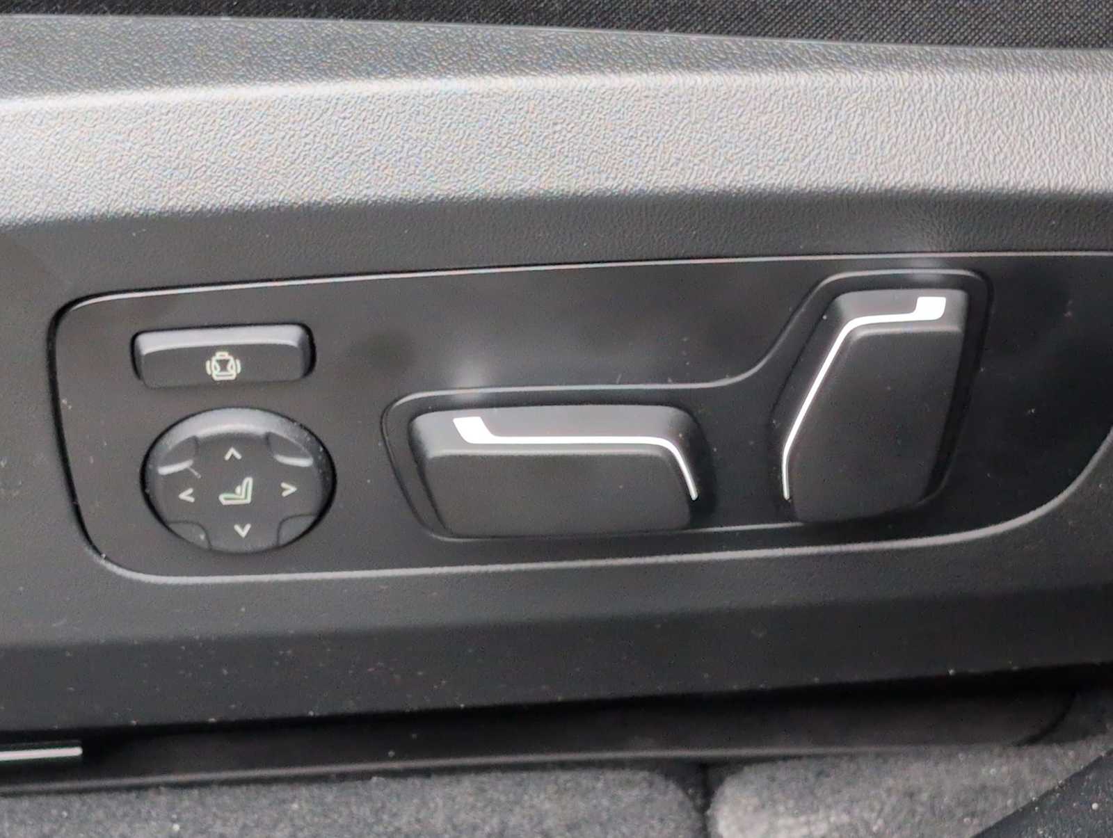 Thumbnail: 2026 BMW X3 - 17