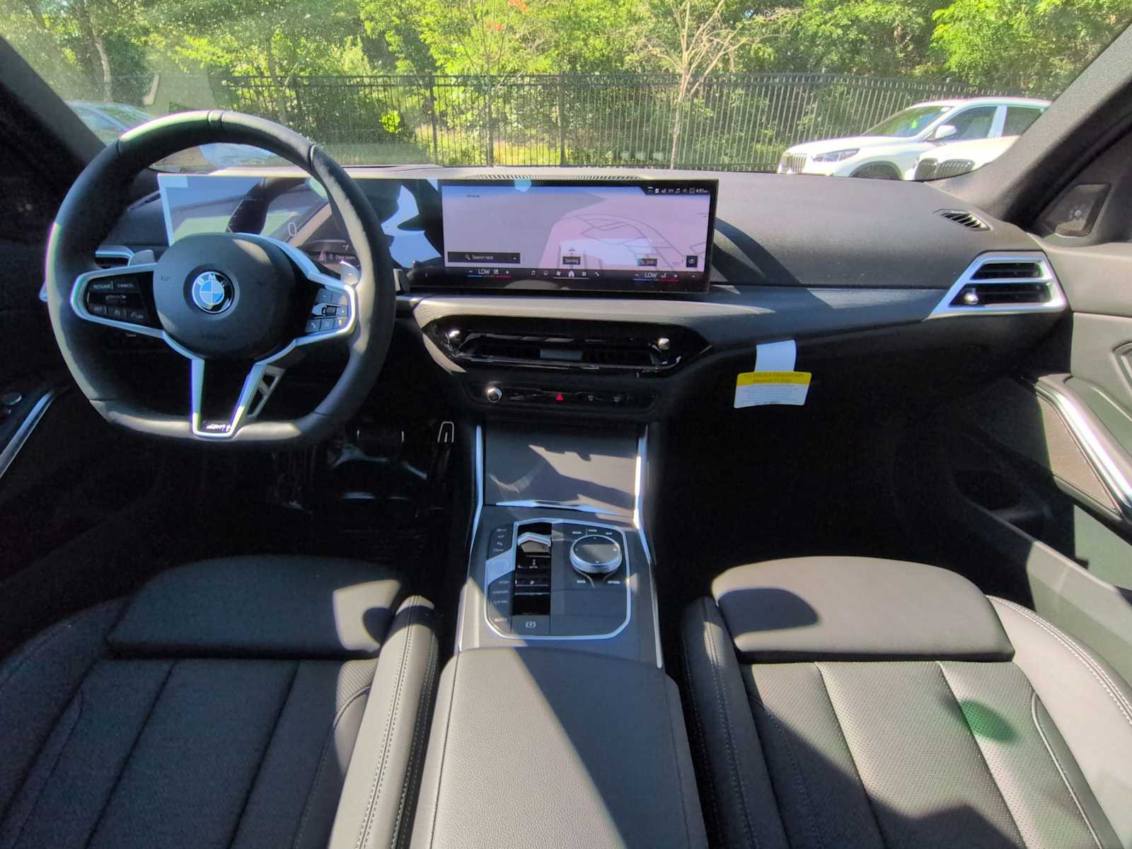 Thumbnail: 2026 BMW 3 Series - 16