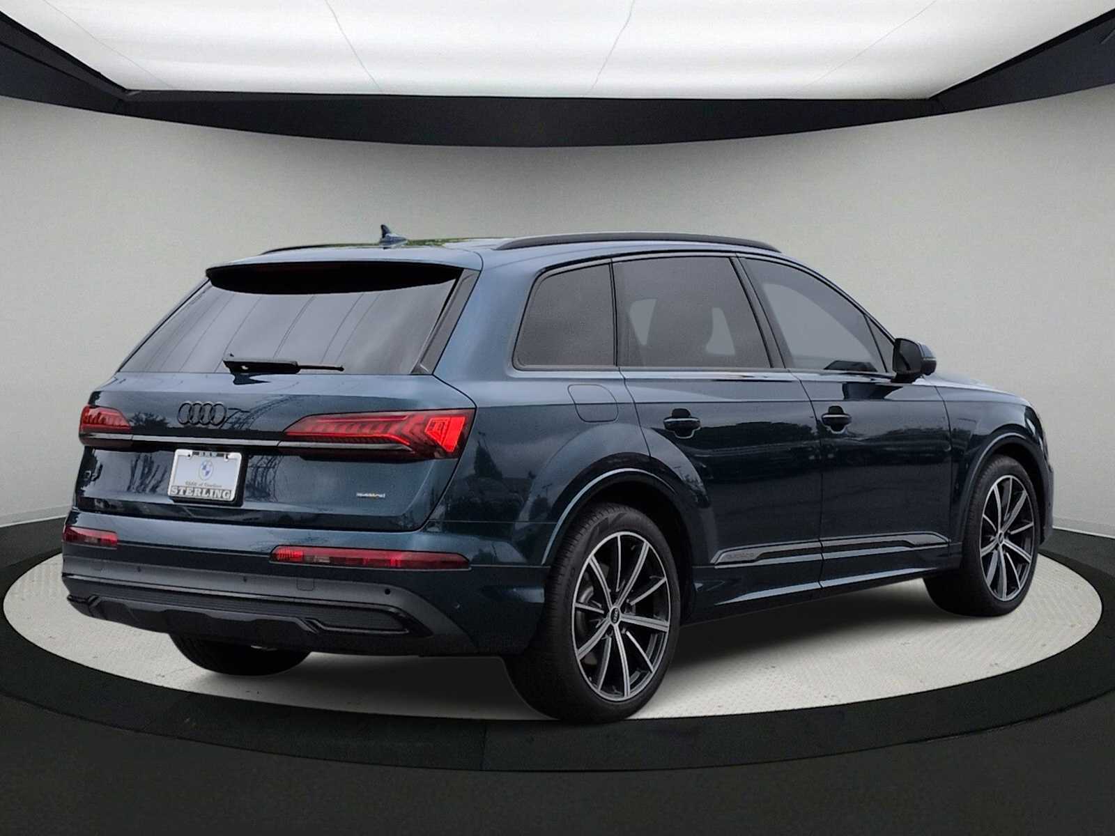 Thumbnail: 2022 Audi Q7 - 7