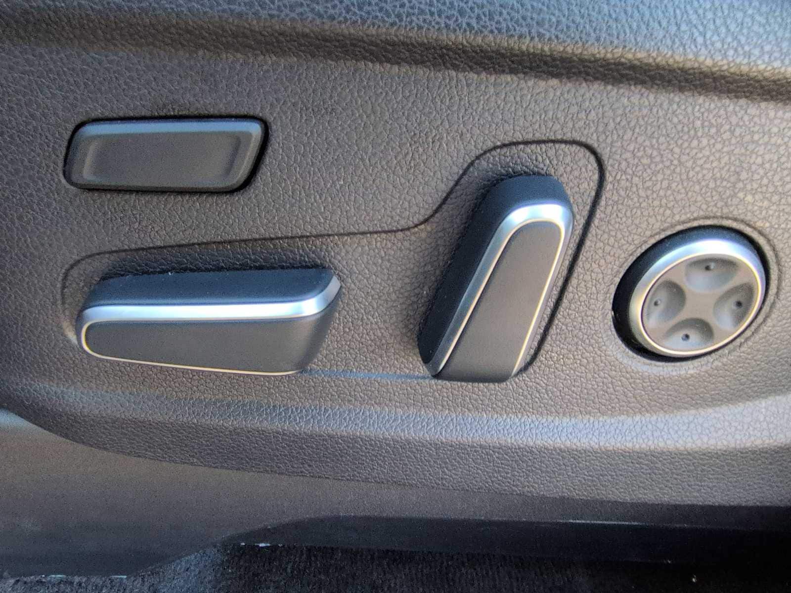 Thumbnail: 2023 Hyundai Palisade - 18