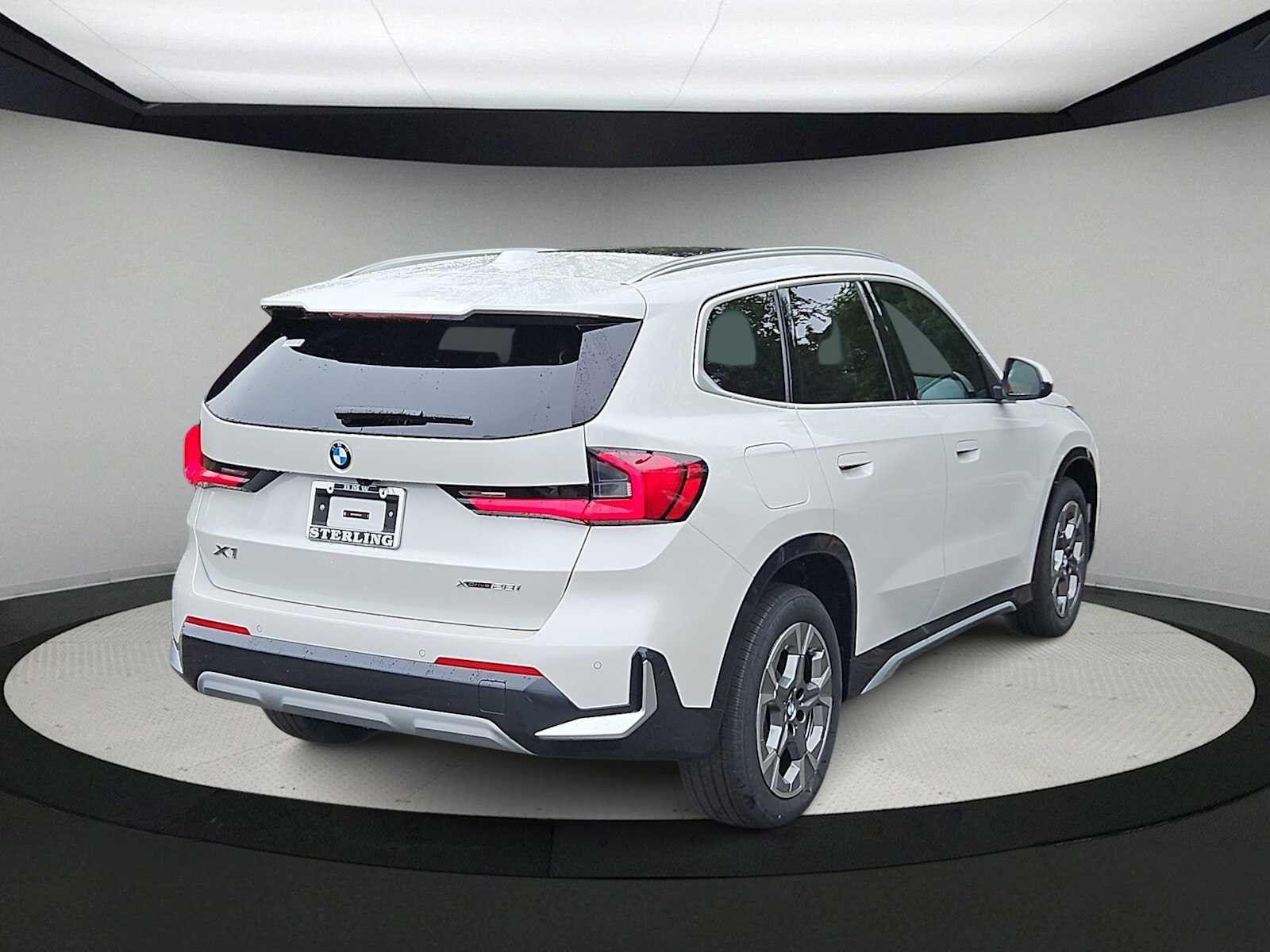 Thumbnail: 2025 BMW X1 - 8