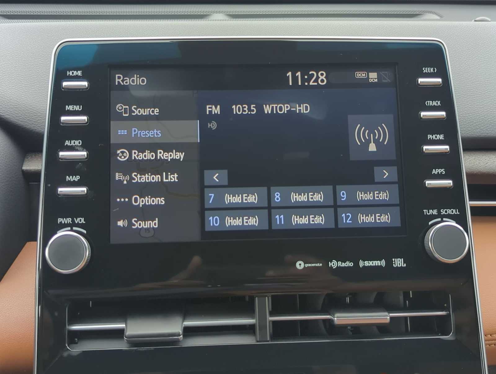 Thumbnail: 2022 Toyota Avalon - 31