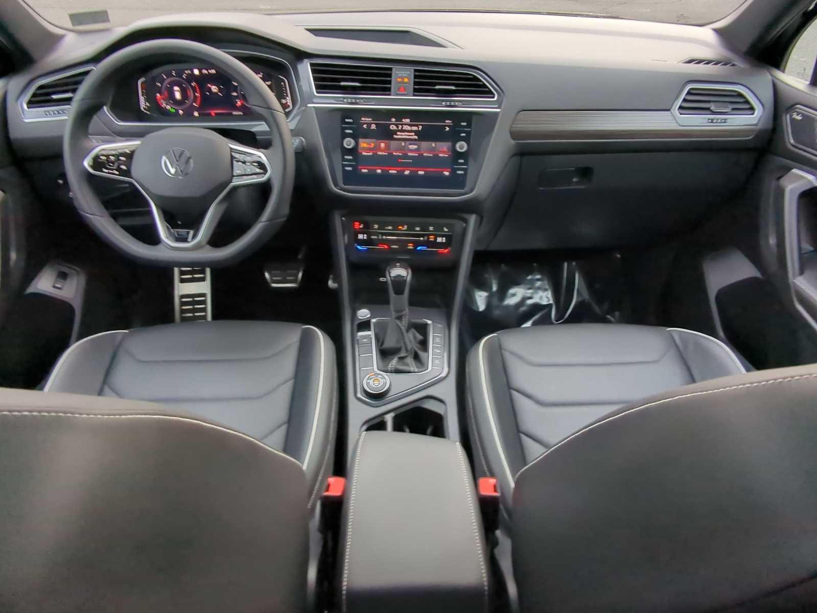 Thumbnail: 2024 Volkswagen Tiguan - 2