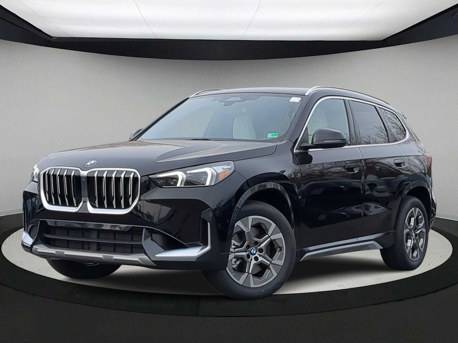 Thumbnail: 2026 BMW X1 - 1