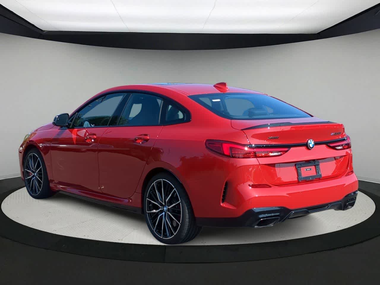 Thumbnail: 2024 BMW 2 Series - 6