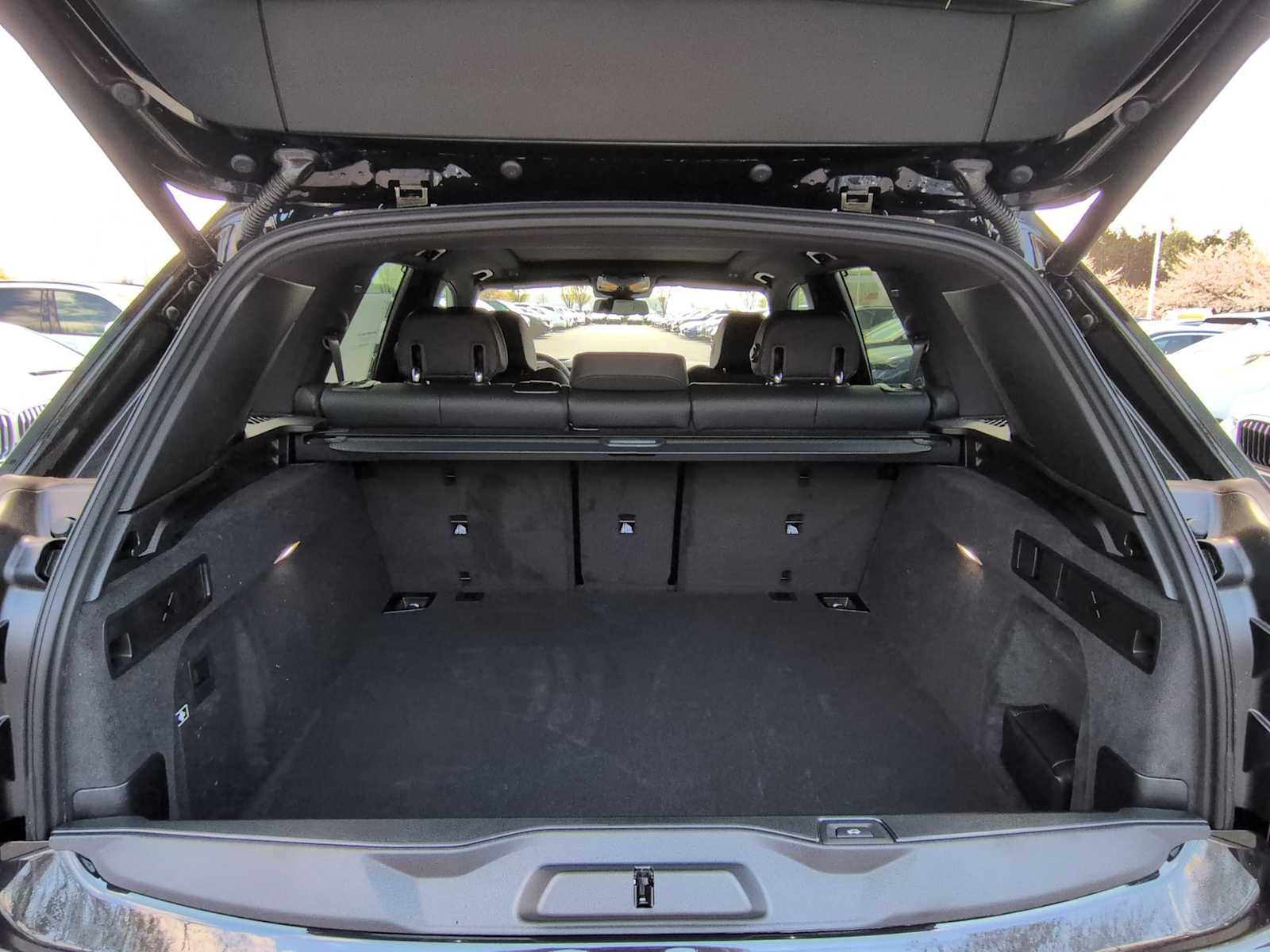 Thumbnail: 2026 BMW X5 - 37