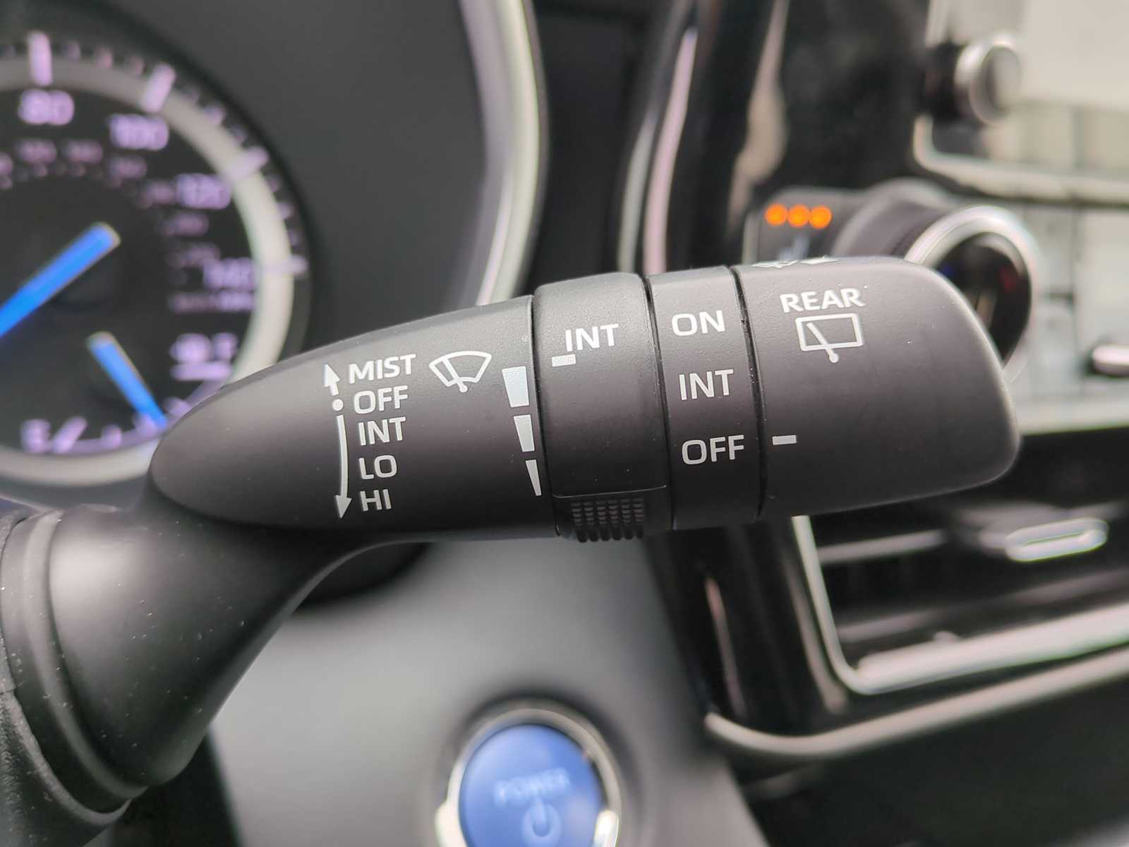 Thumbnail: 2022 Toyota Highlander - 28