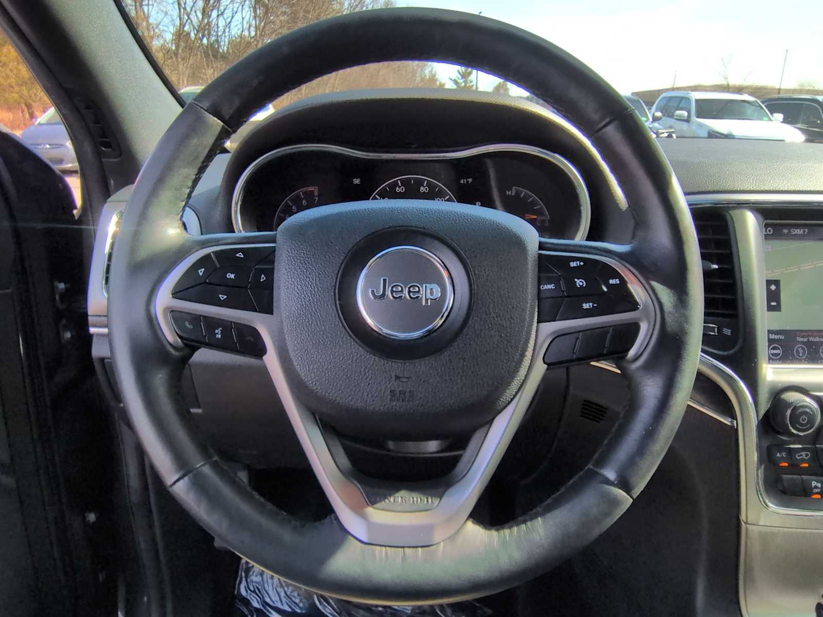 Thumbnail: 2018 Jeep Grand Cherokee - 25