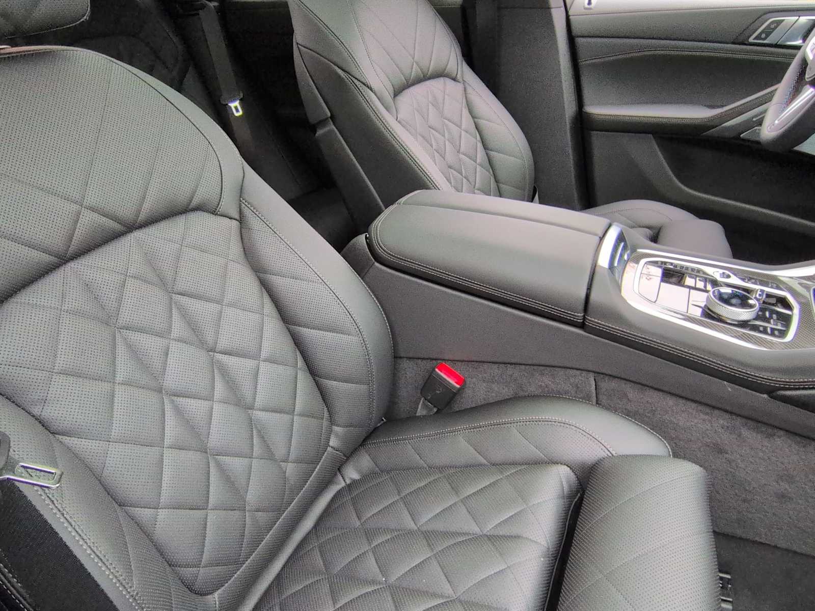 Thumbnail: 2026 BMW X6 - 24