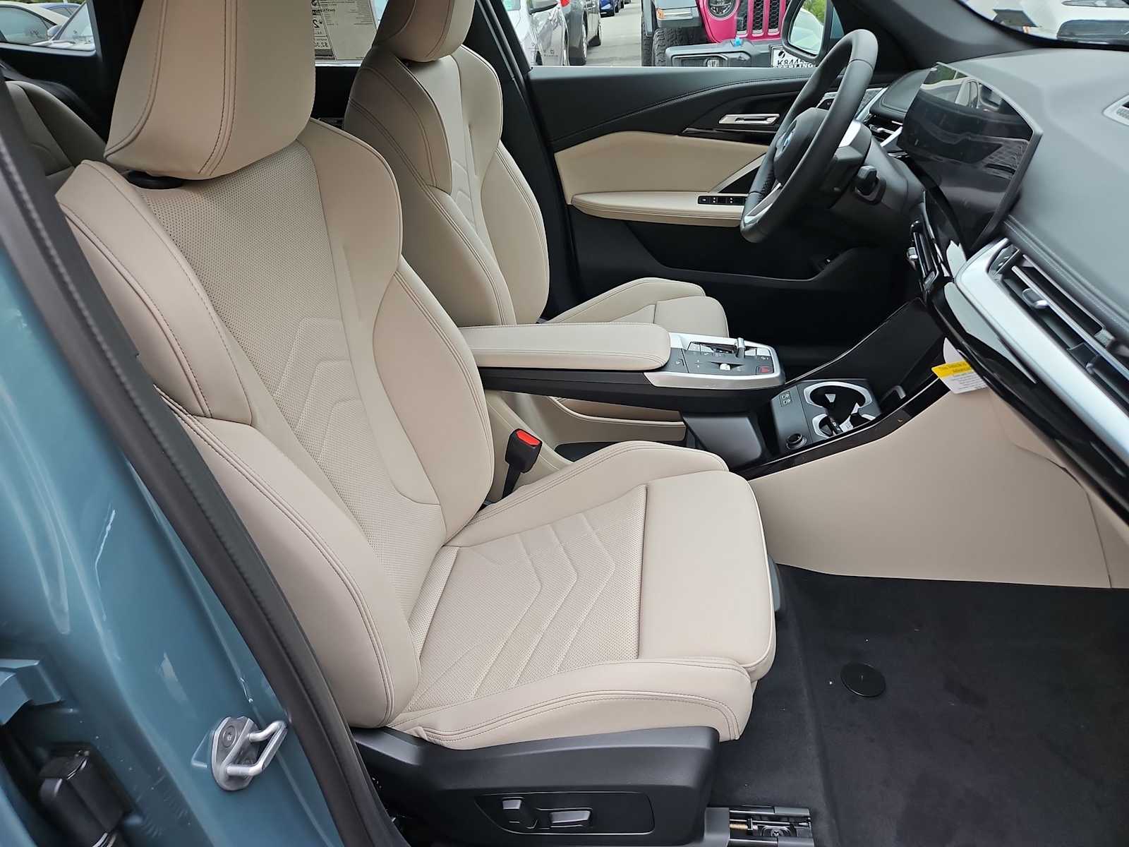 Thumbnail: 2025 BMW X1 - 22