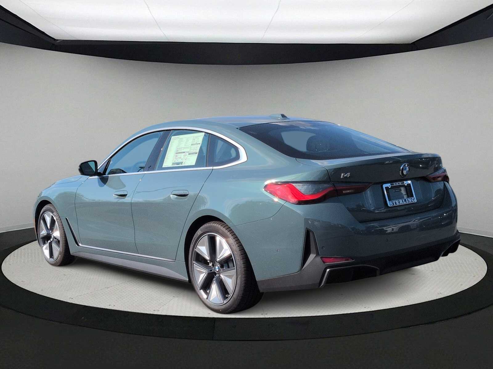 Thumbnail: 2026 BMW i4 - 6