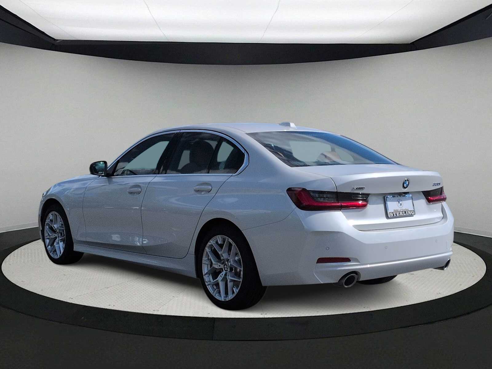 Thumbnail: 2025 BMW 3 Series - 6