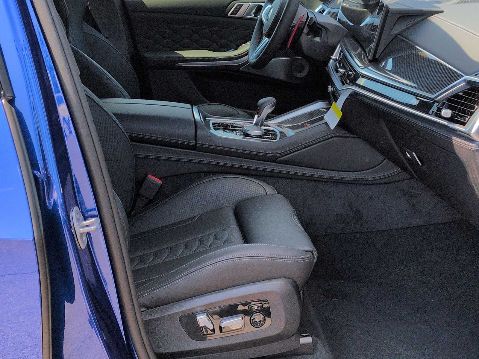 Thumbnail: 2026 BMW X5 - 24