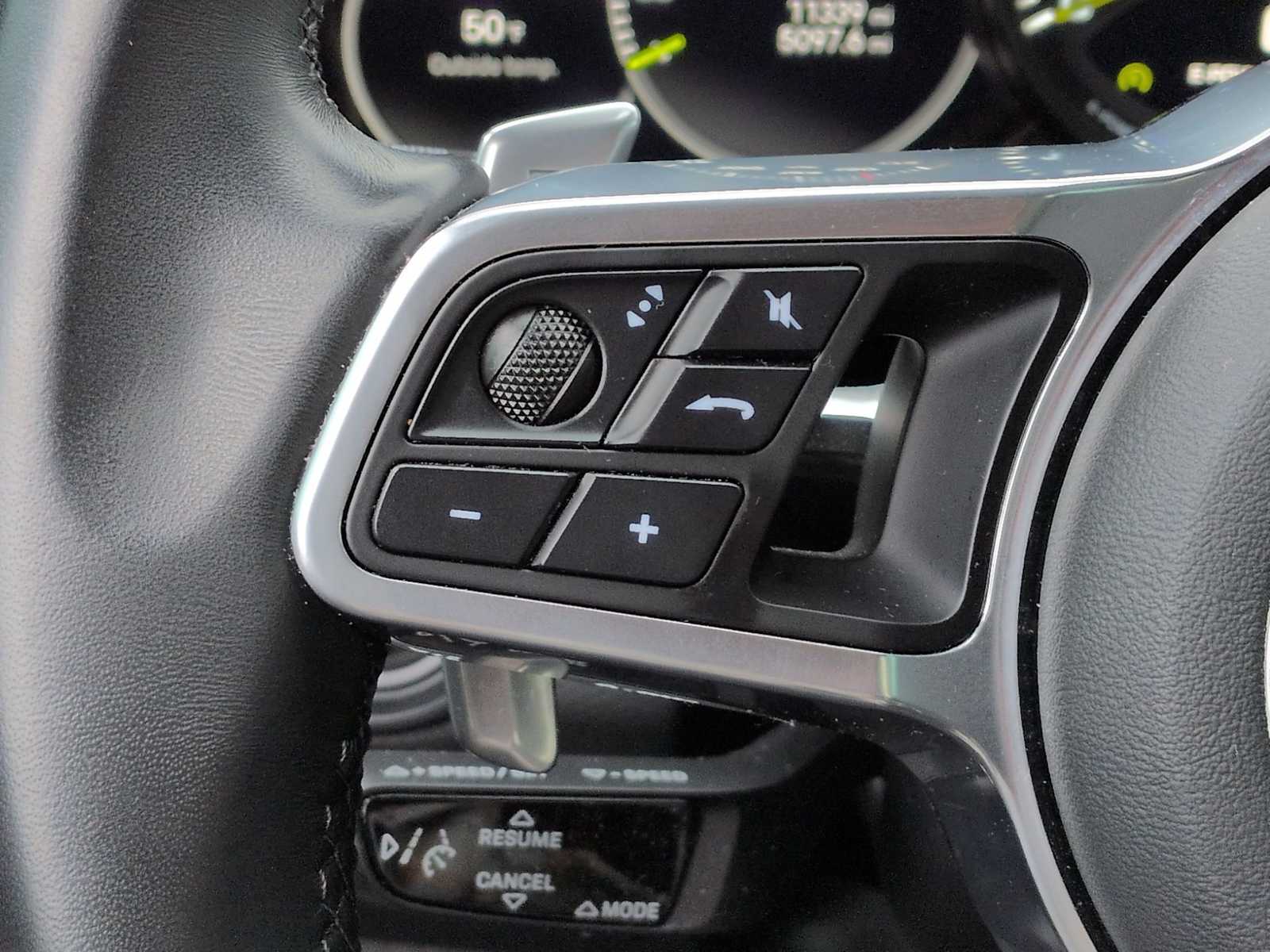 Thumbnail: 2022 Porsche  - 25