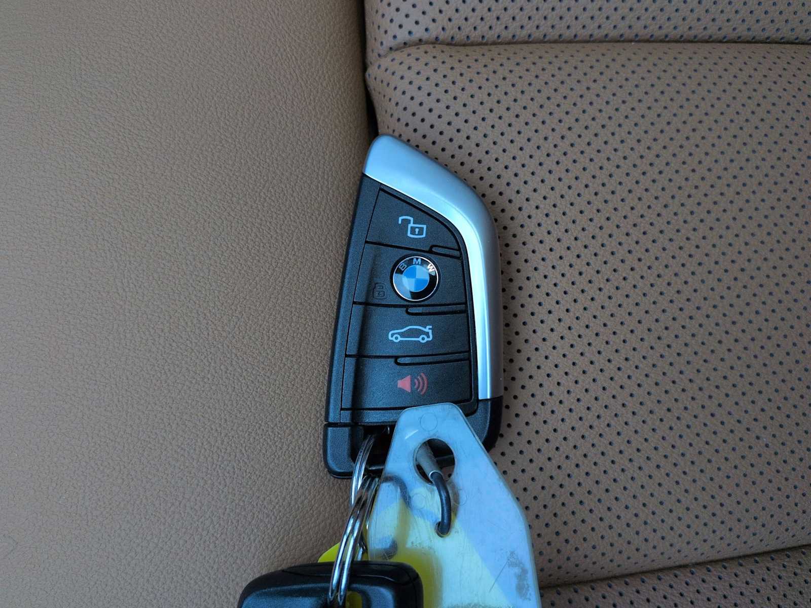 Thumbnail: 2024 BMW 4 Series - 38