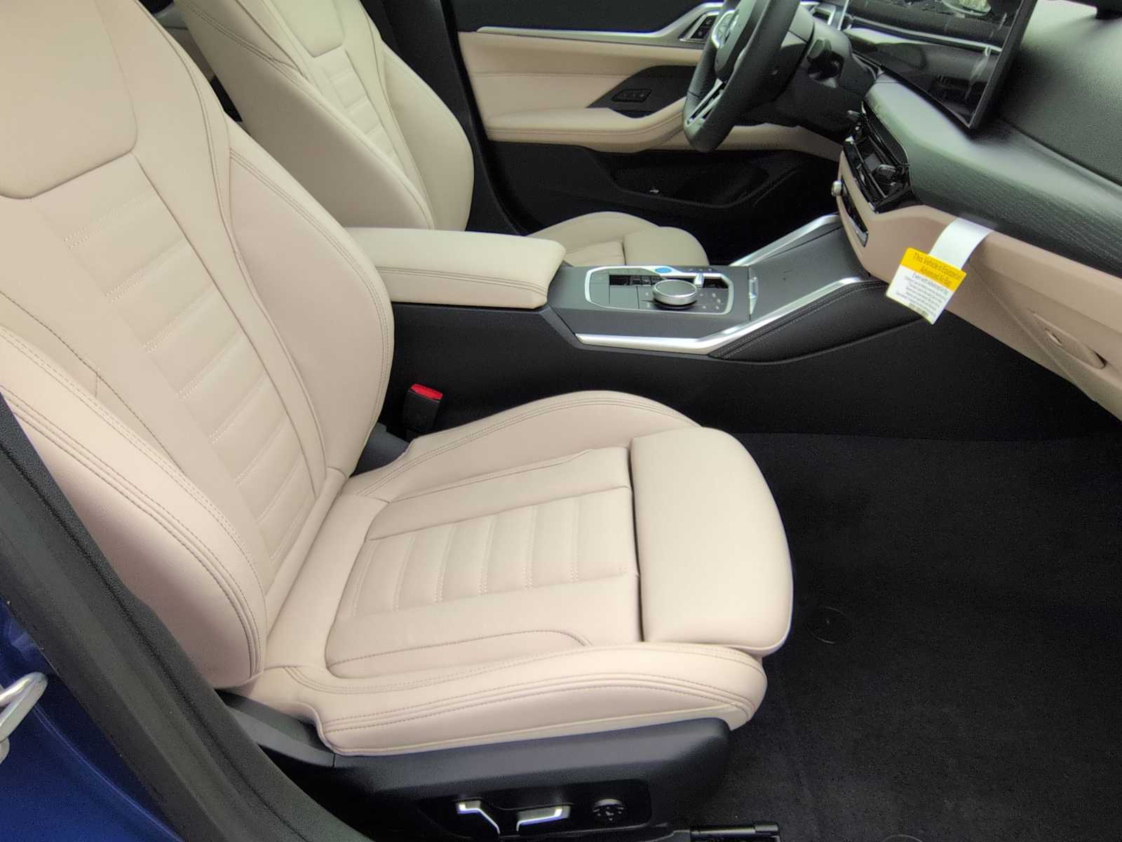 Thumbnail: 2026 BMW i4 - 23