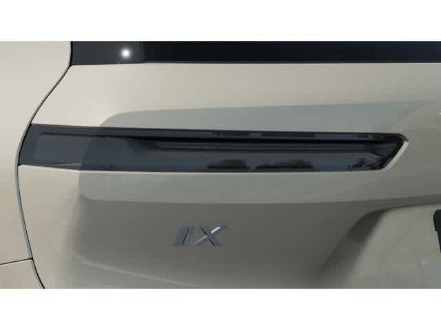 Thumbnail: 2026 BMW iX - 8