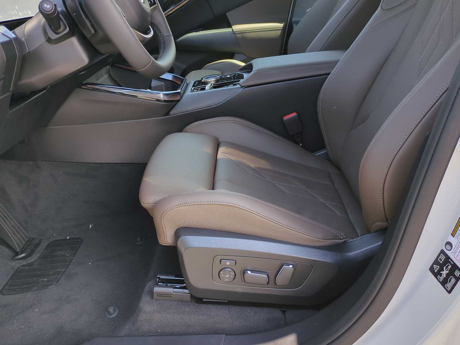 Thumbnail: 2025 BMW X3 - 15