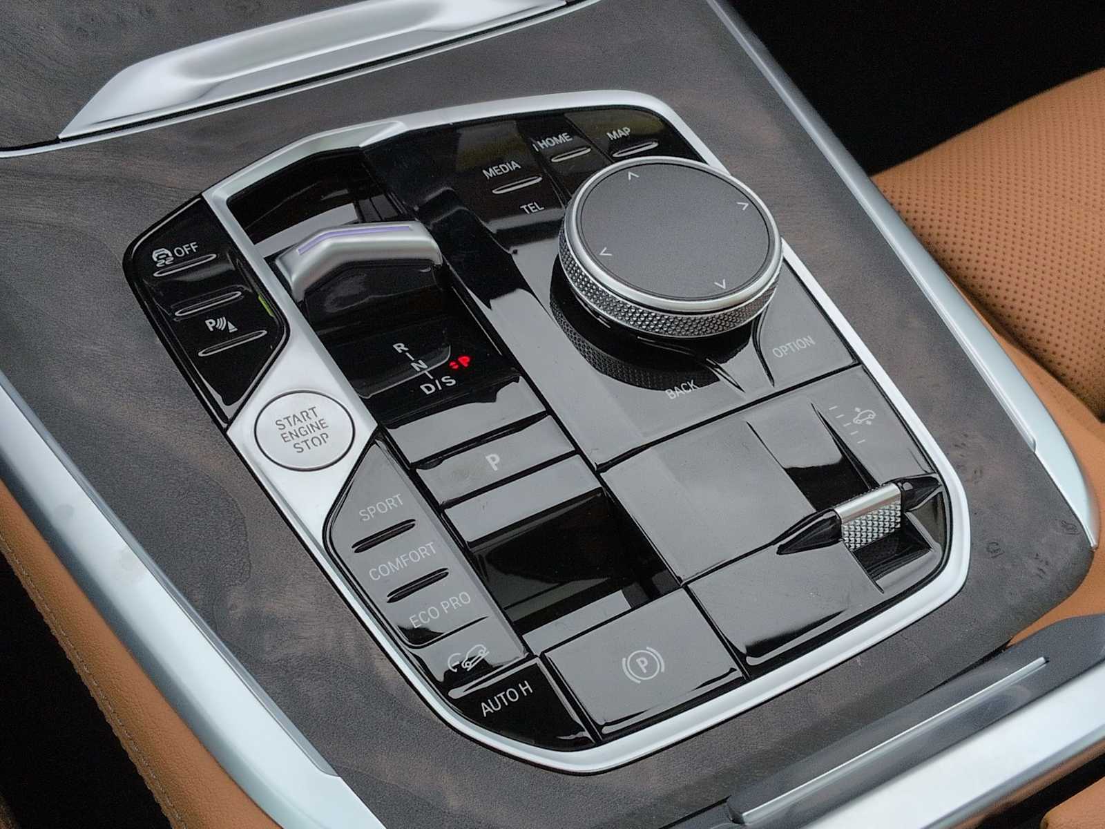 Thumbnail: 2027 BMW X7 - 35