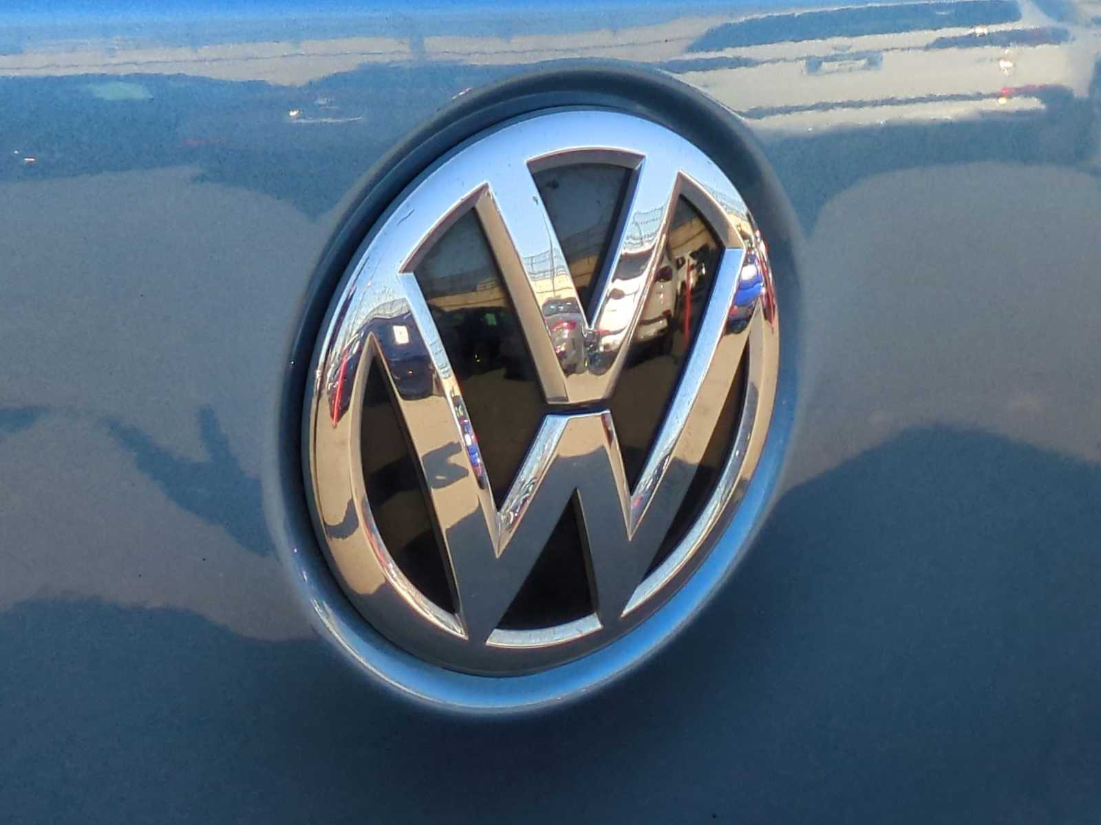 Thumbnail: 2017 Volkswagen Tiguan - 11