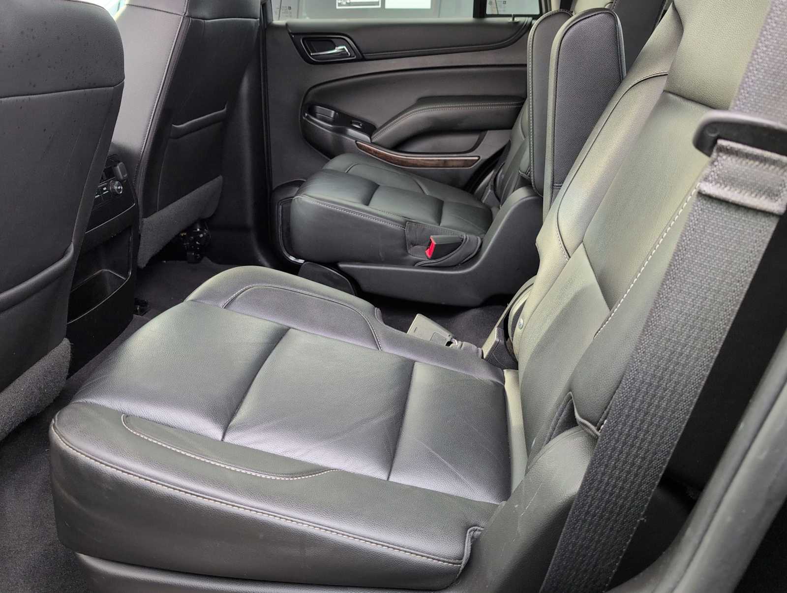 Thumbnail: 2019 Chevrolet Tahoe - 19