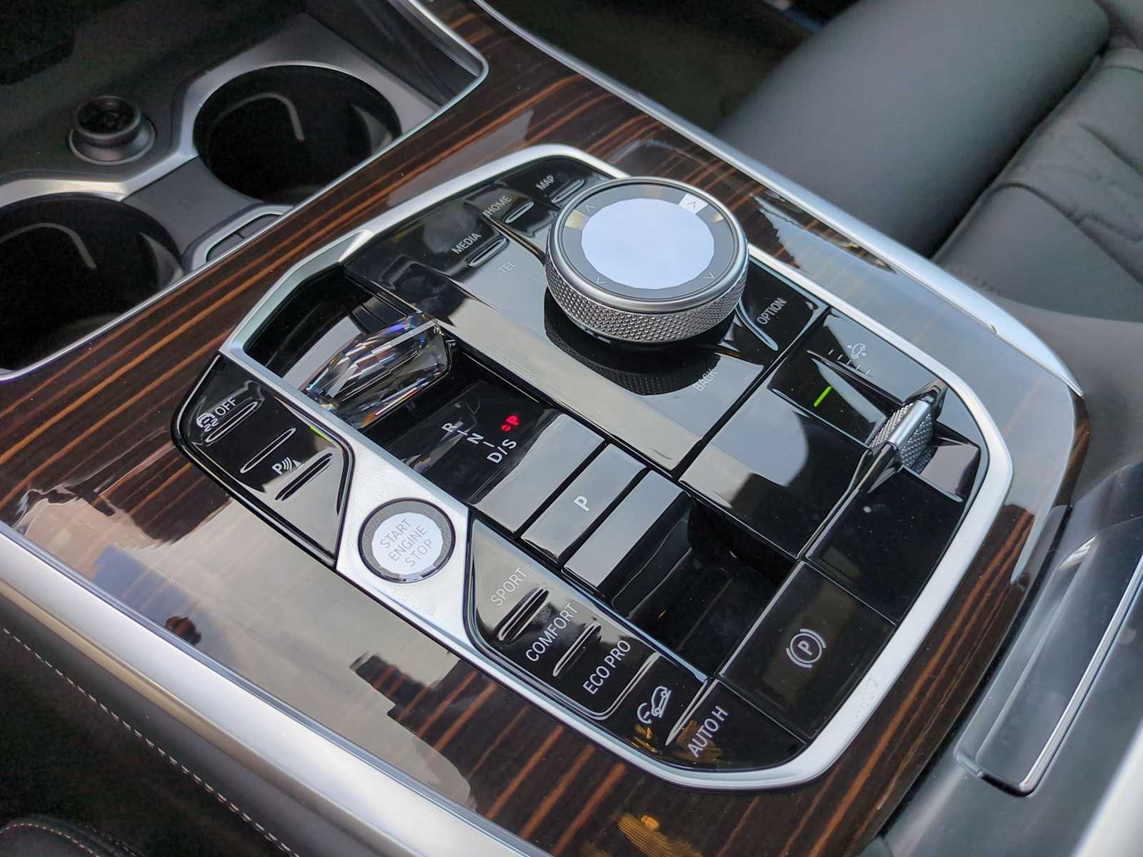 Thumbnail: 2026 BMW X7 - 34