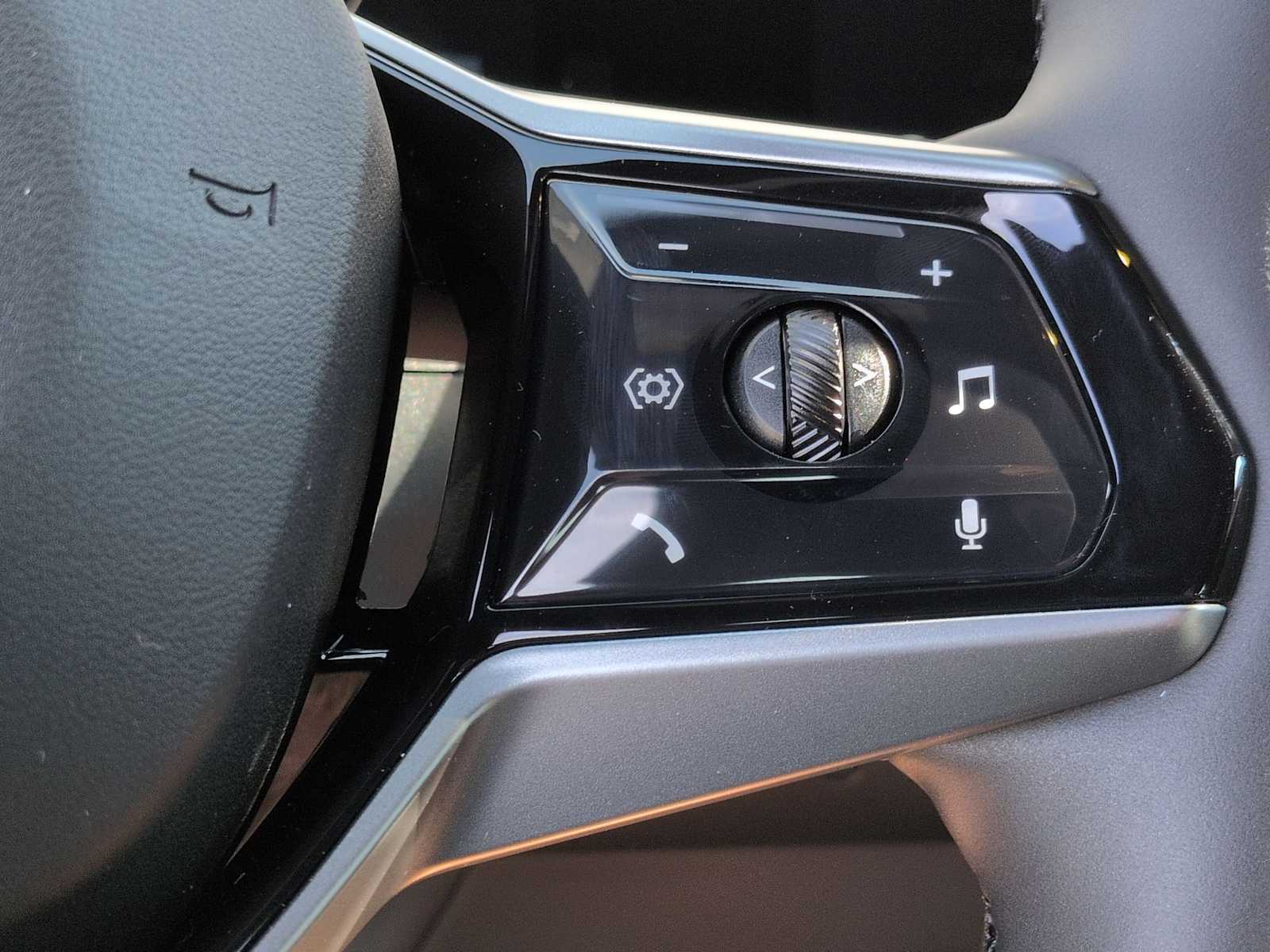 Thumbnail: 2026 BMW i5 - 27