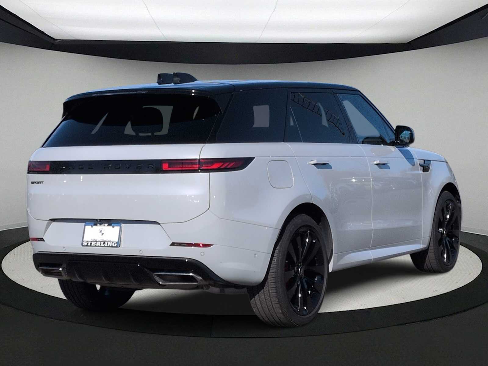 Thumbnail: 2025 Land Rover Range Rover Sport - 8