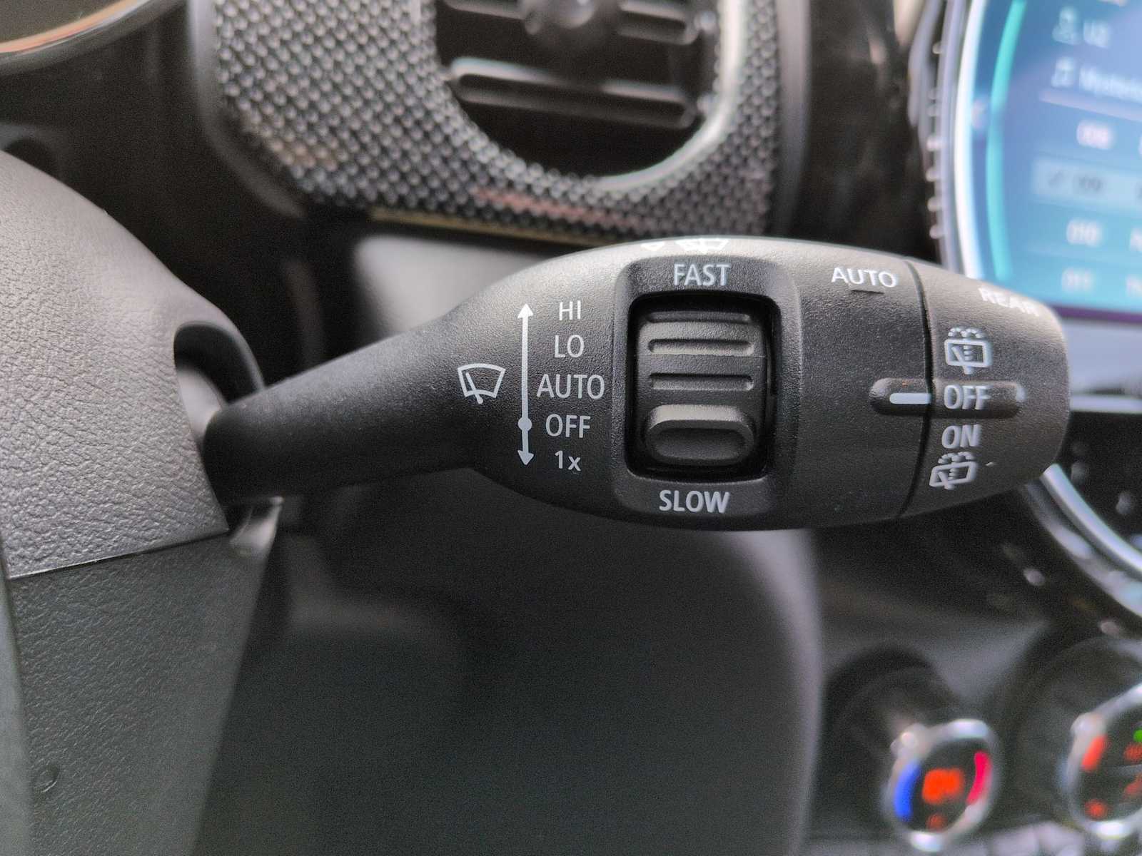 Thumbnail: 2023 MINI Cooper Hardtop - 28