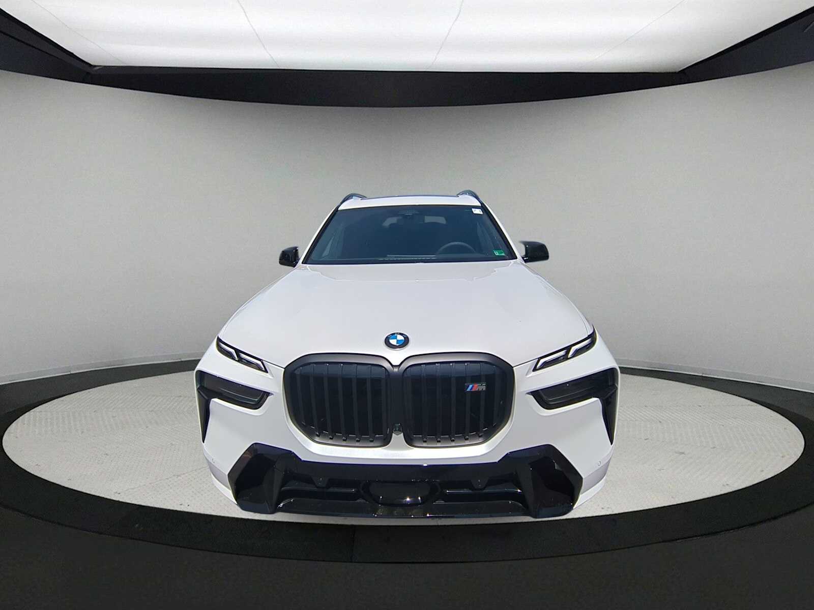 Thumbnail: 2026 BMW X7 - 3