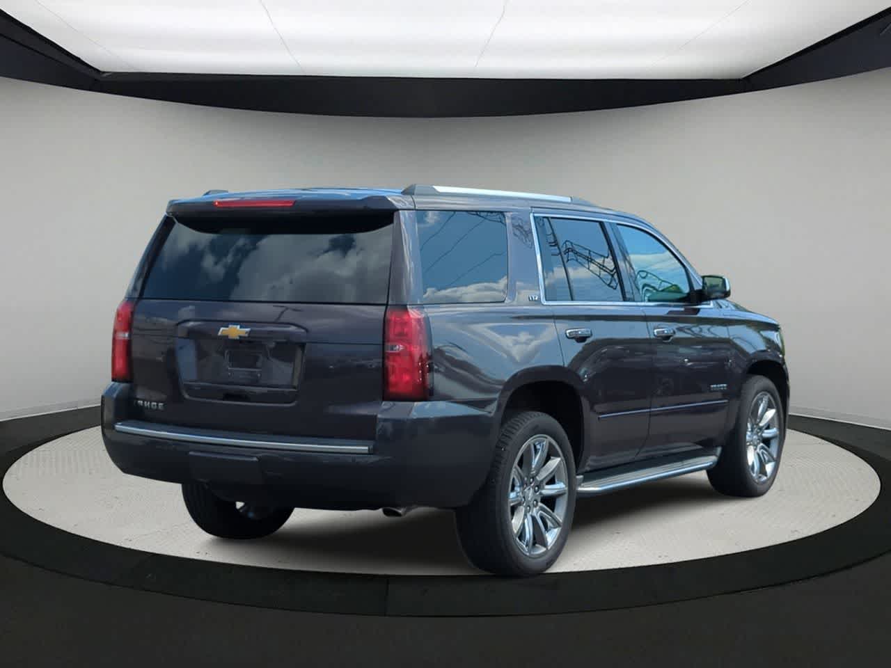 Thumbnail: 2015 Chevrolet Tahoe - 8