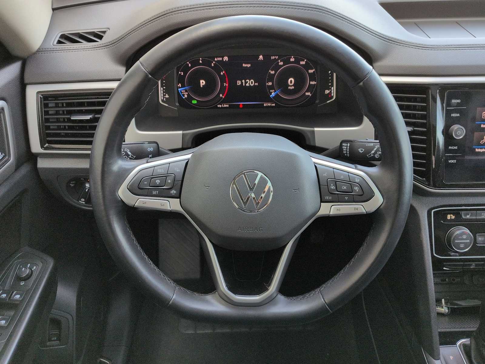 Thumbnail: 2021 Volkswagen Atlas - 25