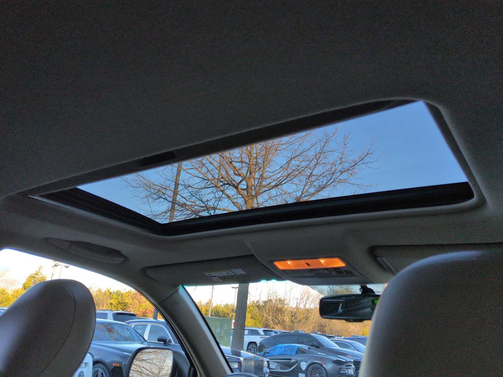 Thumbnail: 2011 Toyota Highlander - 23