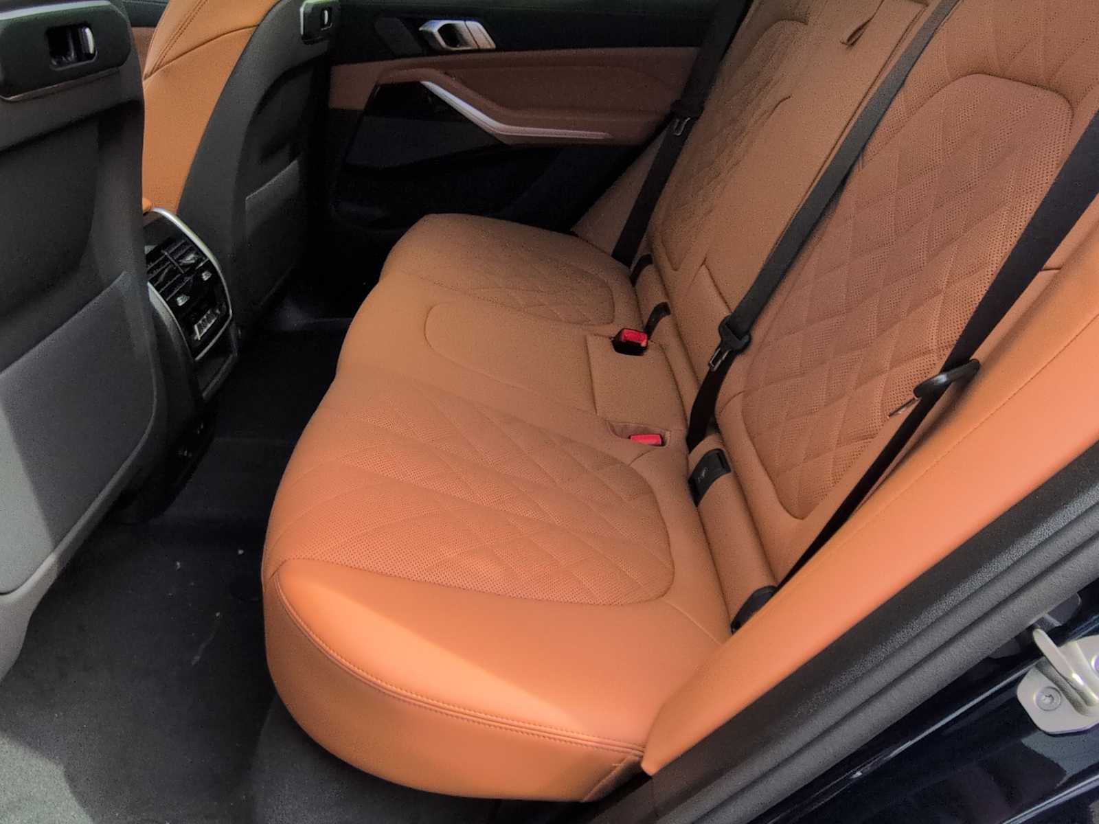 Thumbnail: 2026 BMW X5 - 21