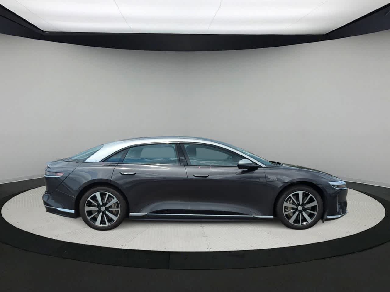 Thumbnail: 2022 Lucid Air - 9