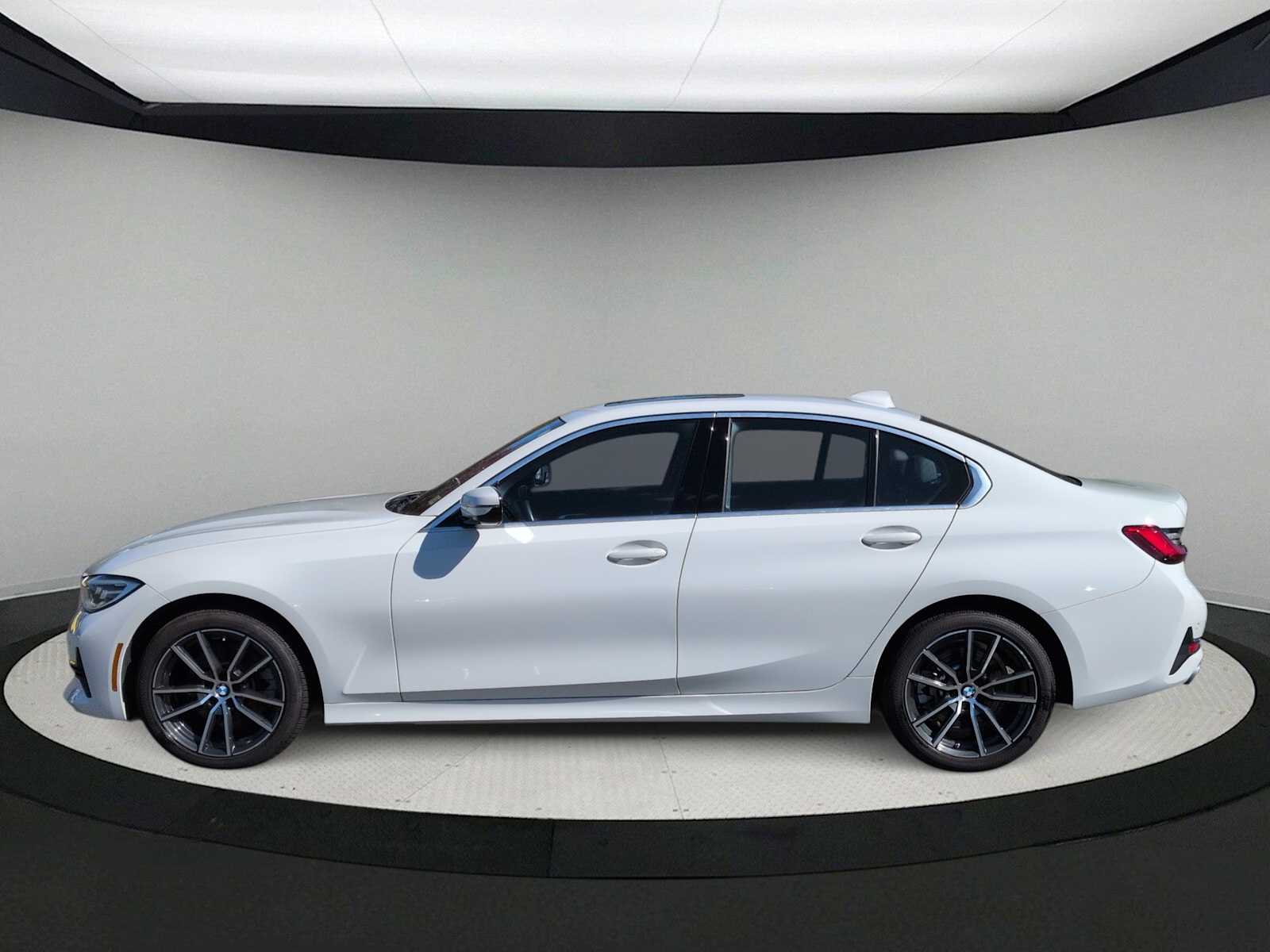 Thumbnail: 2019 BMW 3 Series - 5