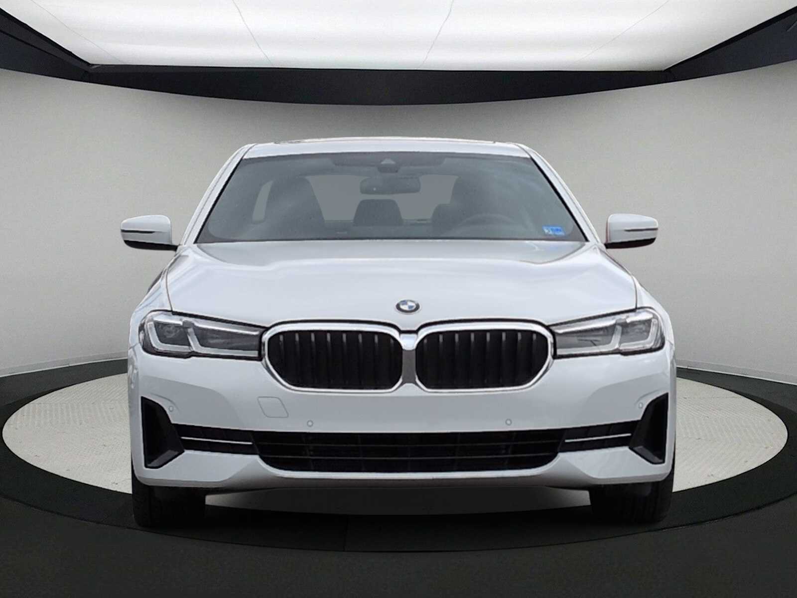 Thumbnail: 2021 BMW 5 Series - 3