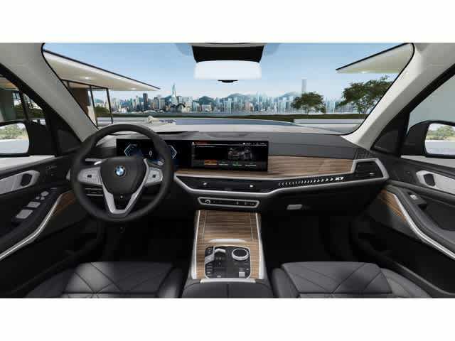 Thumbnail: 2026 BMW X7 - 10