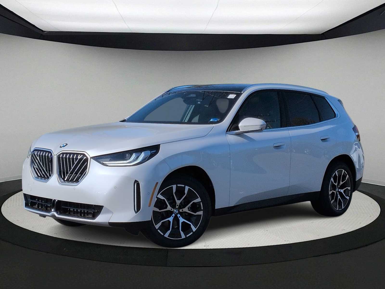 Thumbnail: 2026 BMW X3 - 1