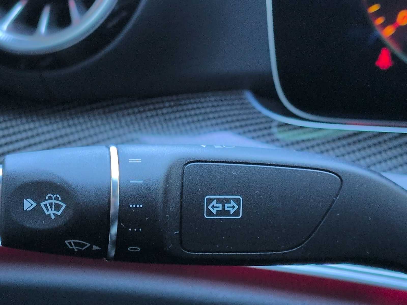 Thumbnail: 2023 Mercedes-Benz E-Class - 28