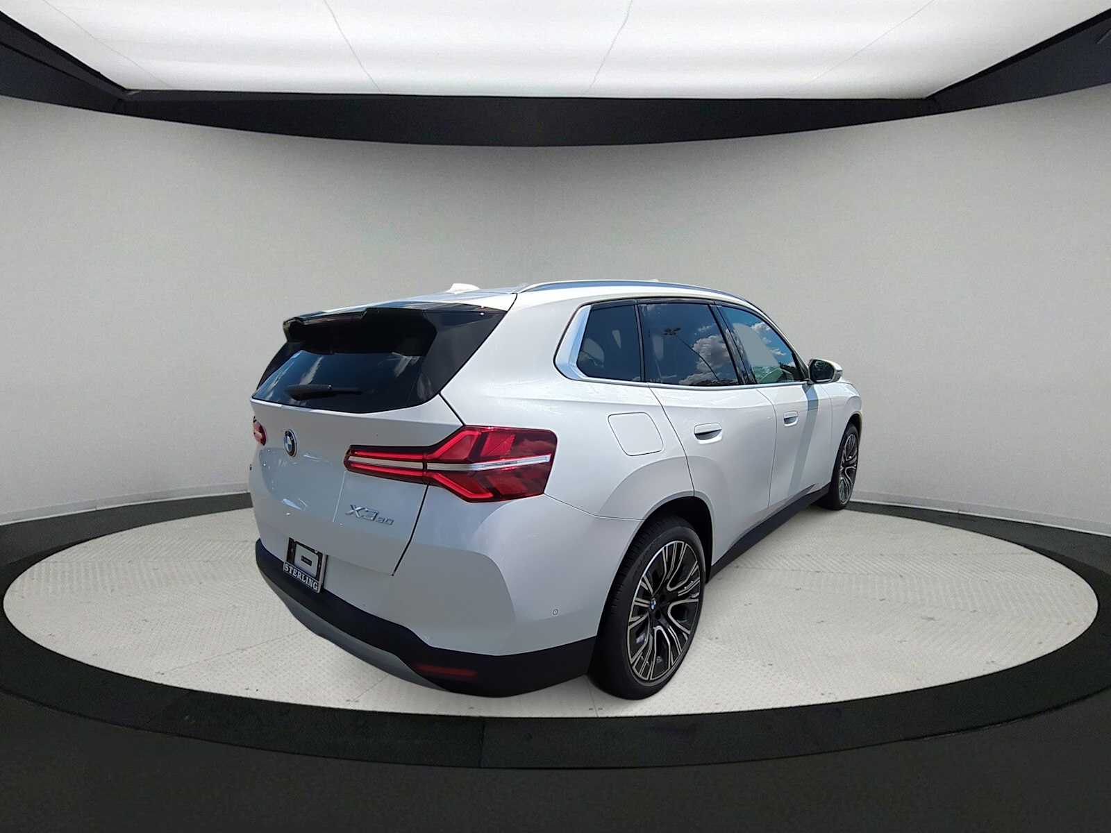 Thumbnail: 2025 BMW X3 - 8