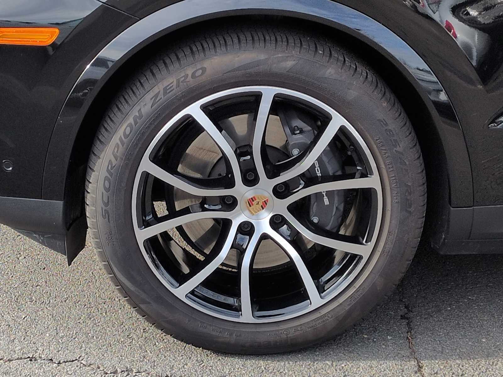 Thumbnail: 2025 Porsche  - 14