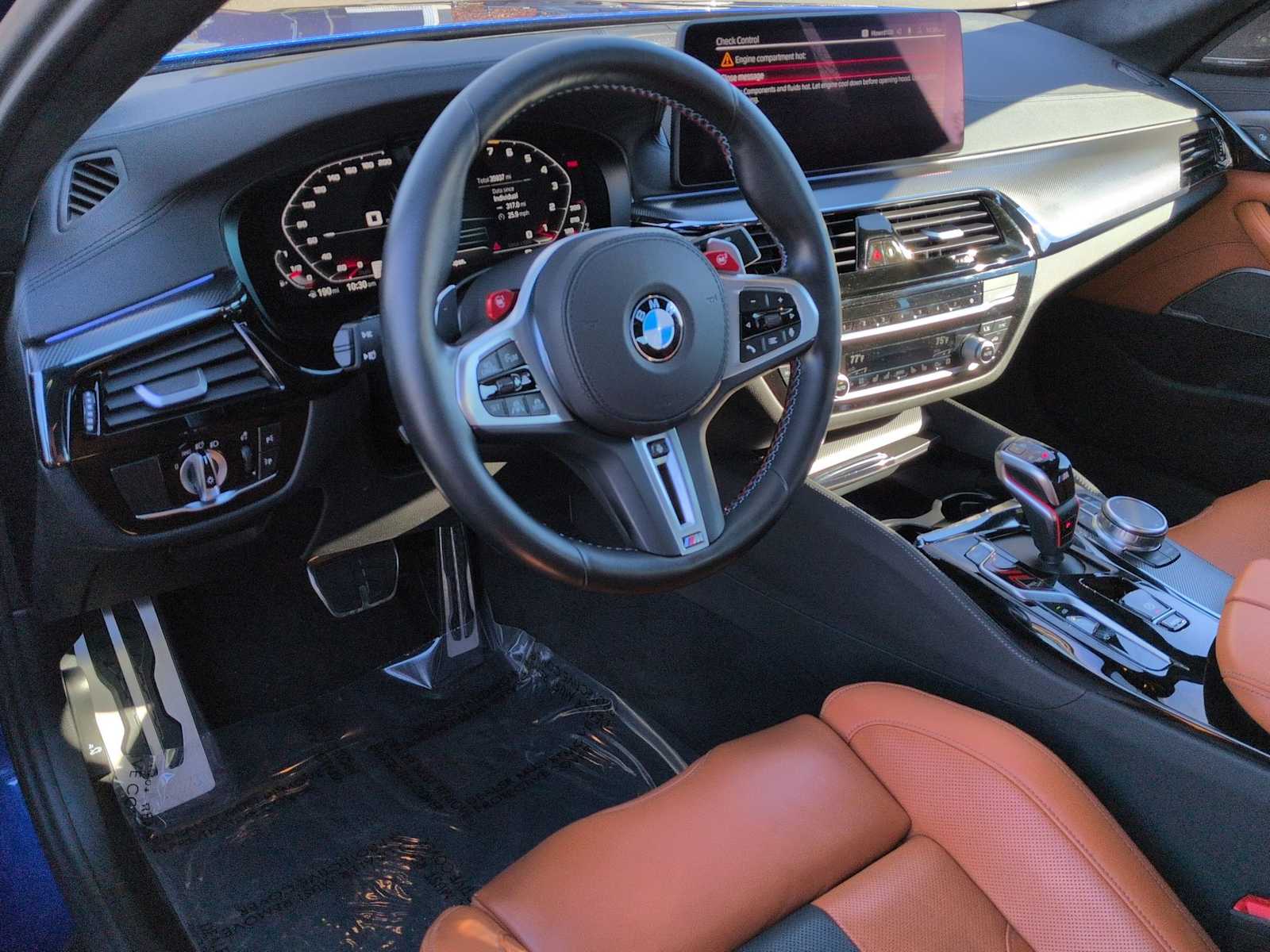 Thumbnail: 2023 BMW M5 - 15