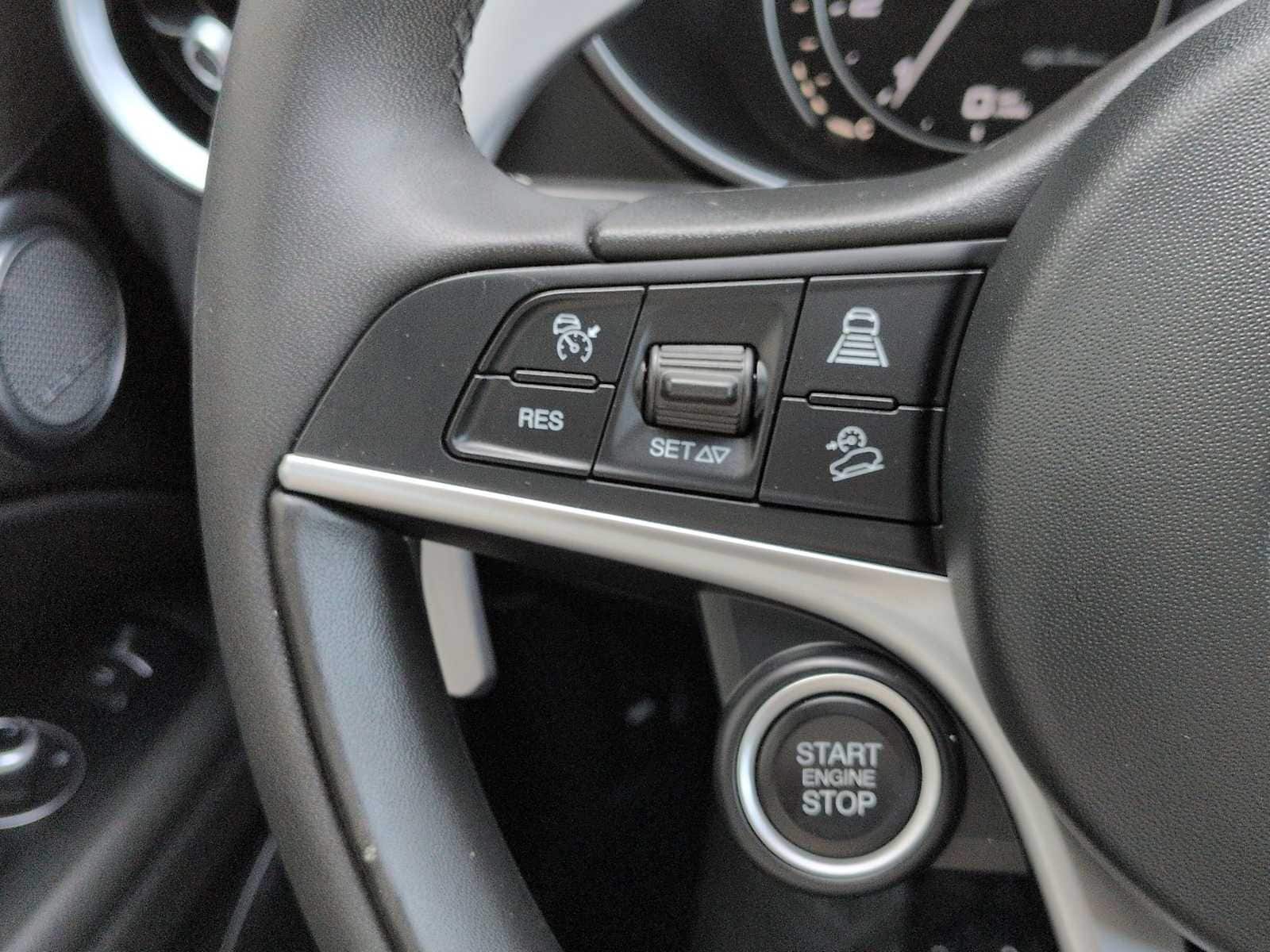 Thumbnail: 2019 Alfa Romeo Stelvio - 26