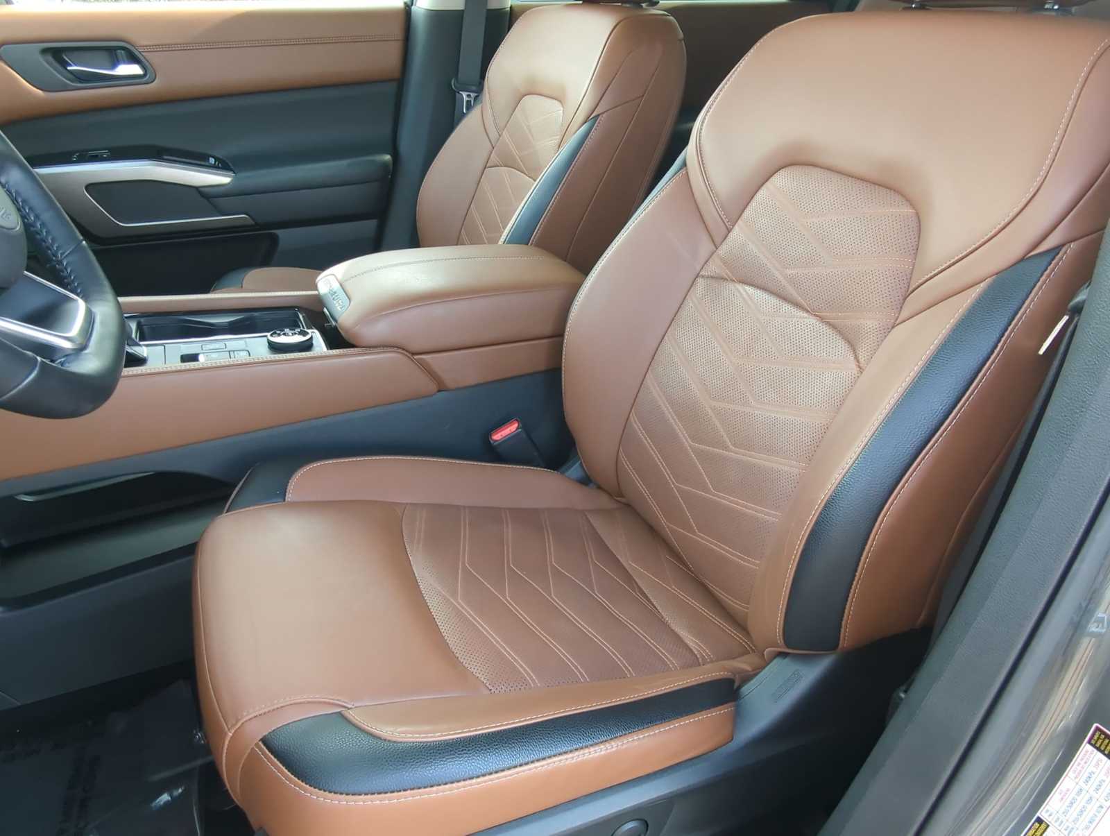 Thumbnail: 2023 Nissan Pathfinder - 17