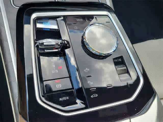 Thumbnail: 2024 BMW i7 - 2