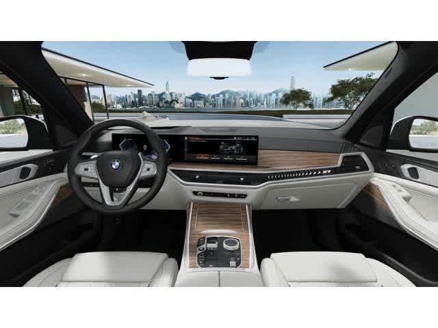 Thumbnail: 2026 BMW X7 - 10