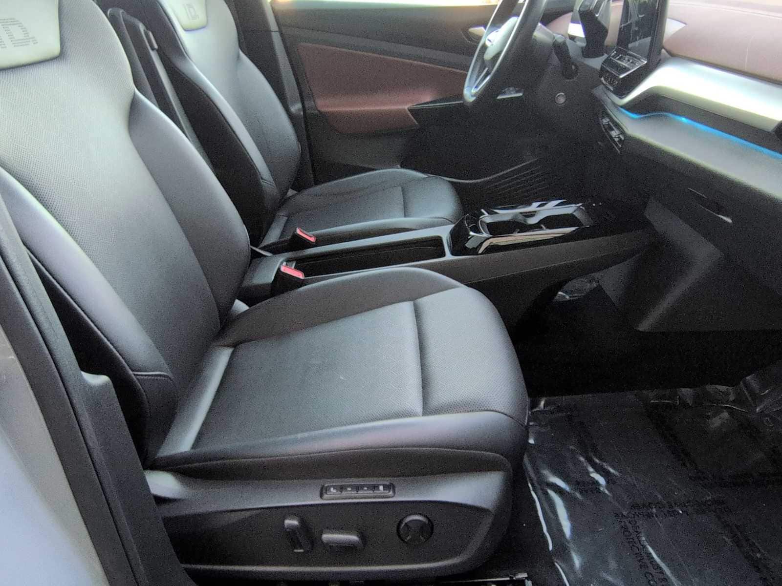 Thumbnail: 2021 Volkswagen ID.4 - 24