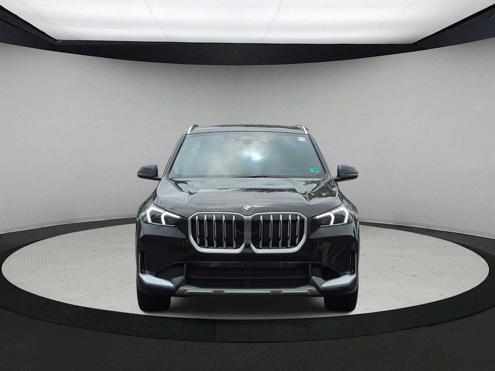 Thumbnail: 2025 BMW X1 - 3